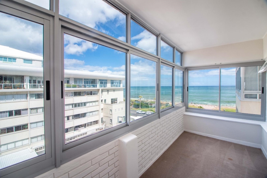 1 Bedroom Property for Sale in Three Anchor Bay Western Cape